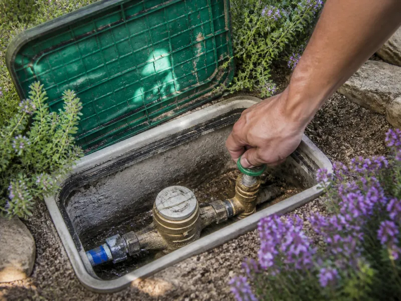 Regard de compteur d’eau avec vanne d’arrêt